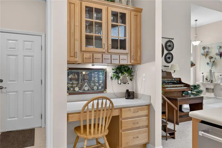 Built-In Desk