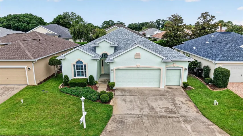 1042 SW 73rd Ct~ Oak Run