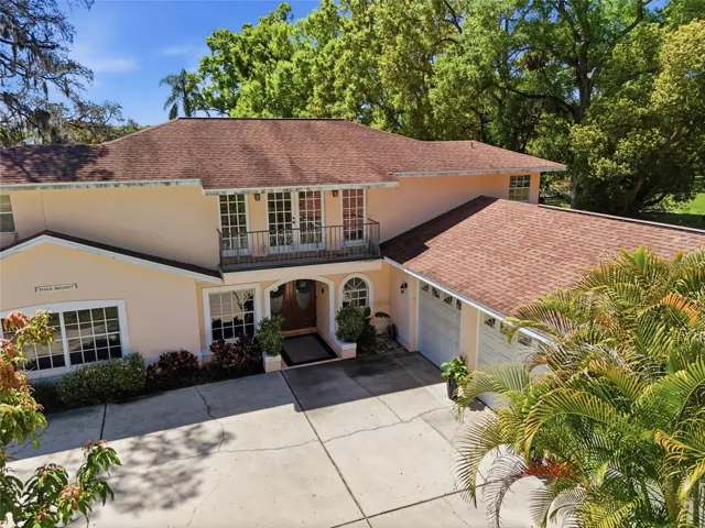 Welcome to 7201 Hodgewood Ct. Tampa Florida 33614