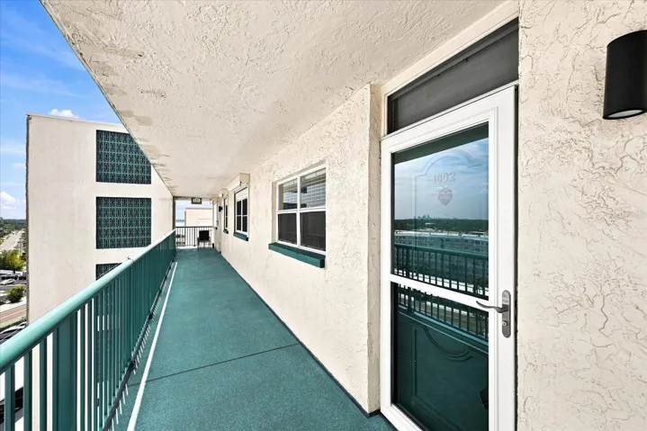 10th floor