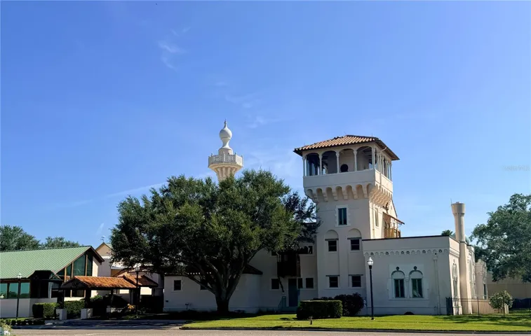 The Vinoy Golf Club approx 1-mile away