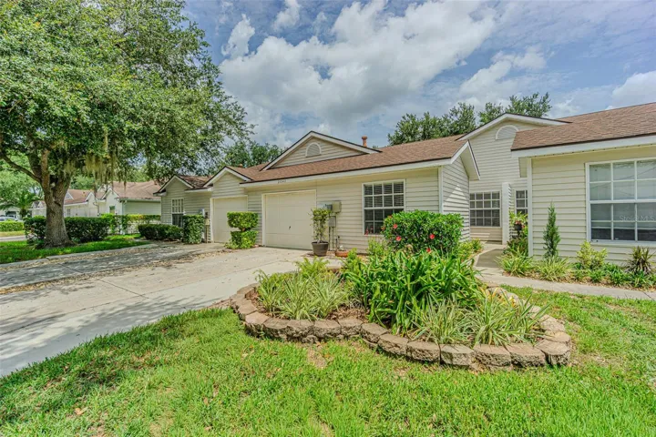Wonderfully updated villa at 21542 Clubside Loop