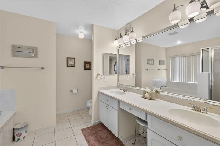 Primary Bath/Dual Vanities/Makeup counter