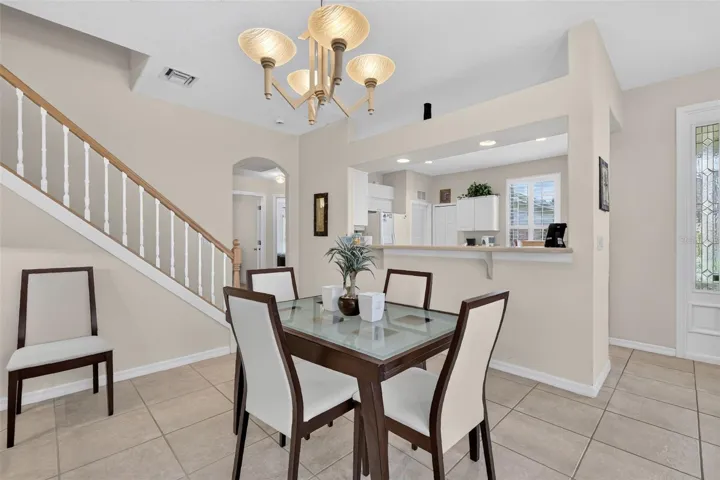 Dining area/Breakfast bar/Serve through from Kitchen