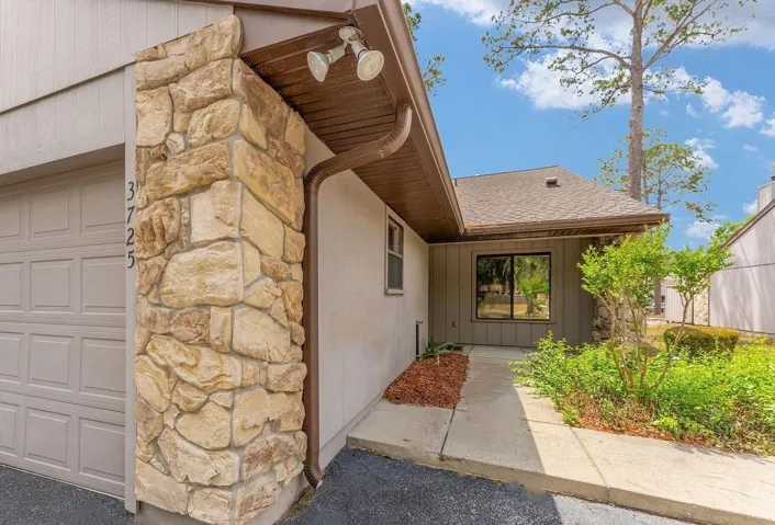 Sunny, Bright 1445 sq. ft Home