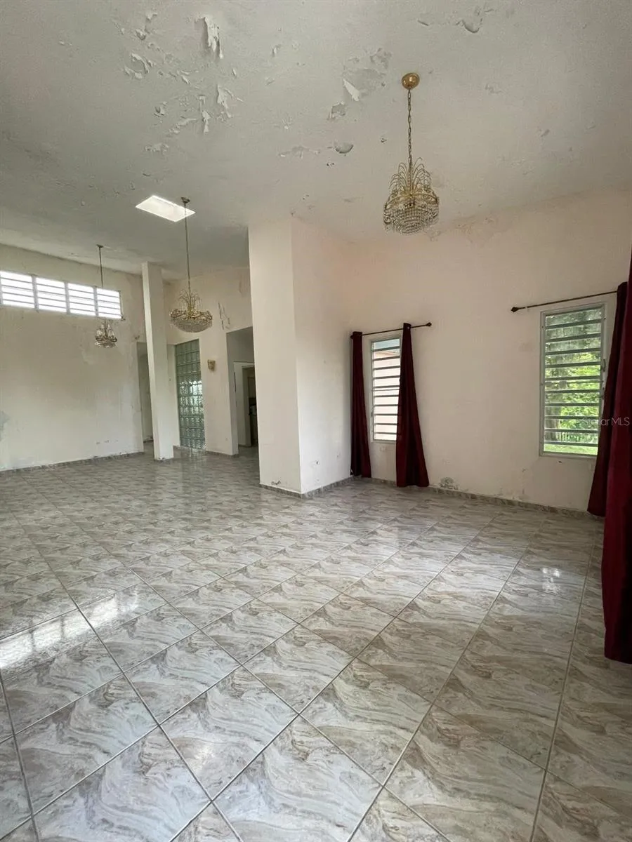 Formal living room/Sala formal