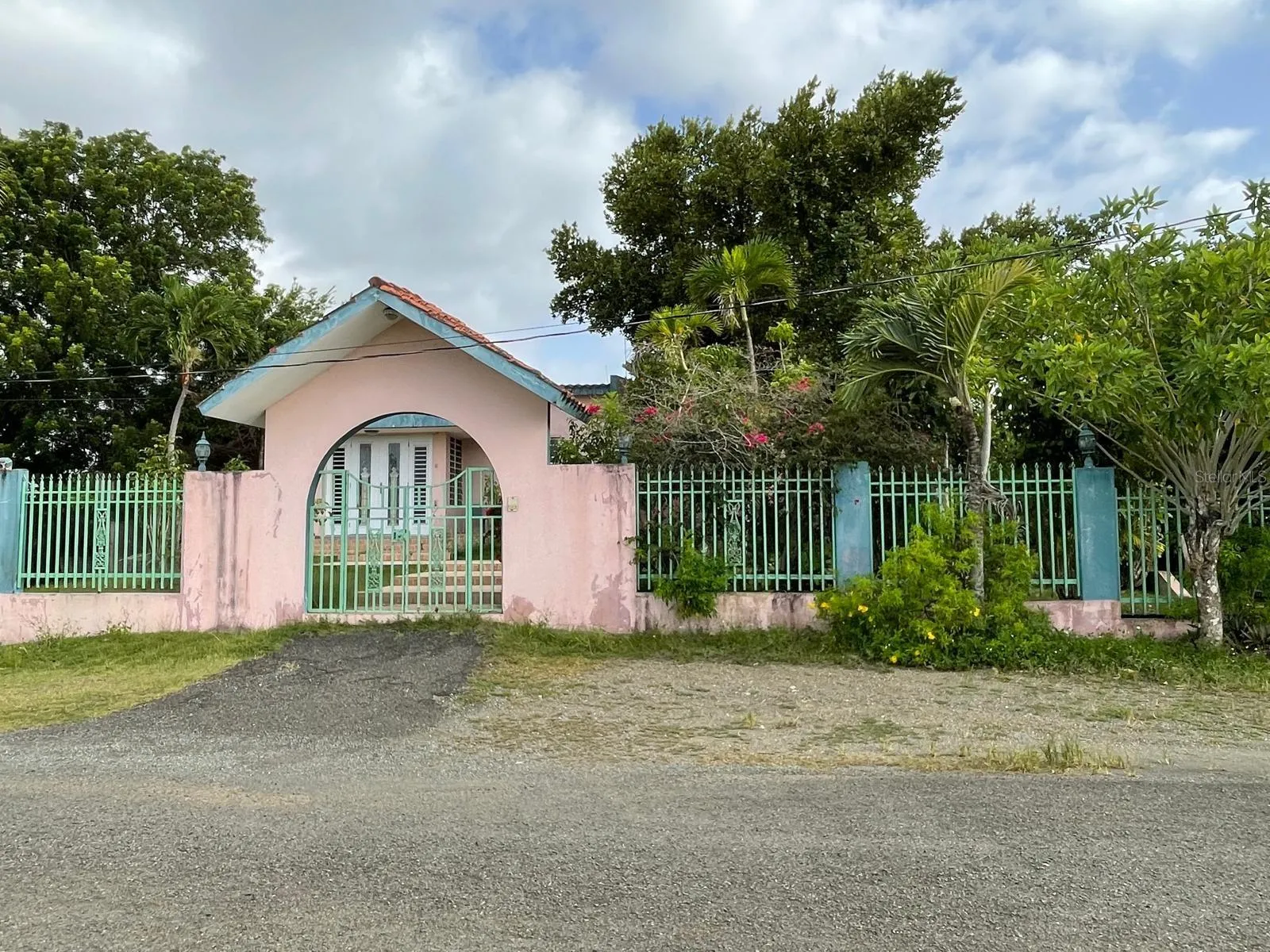 Street view/Exterior Street view/Exterior