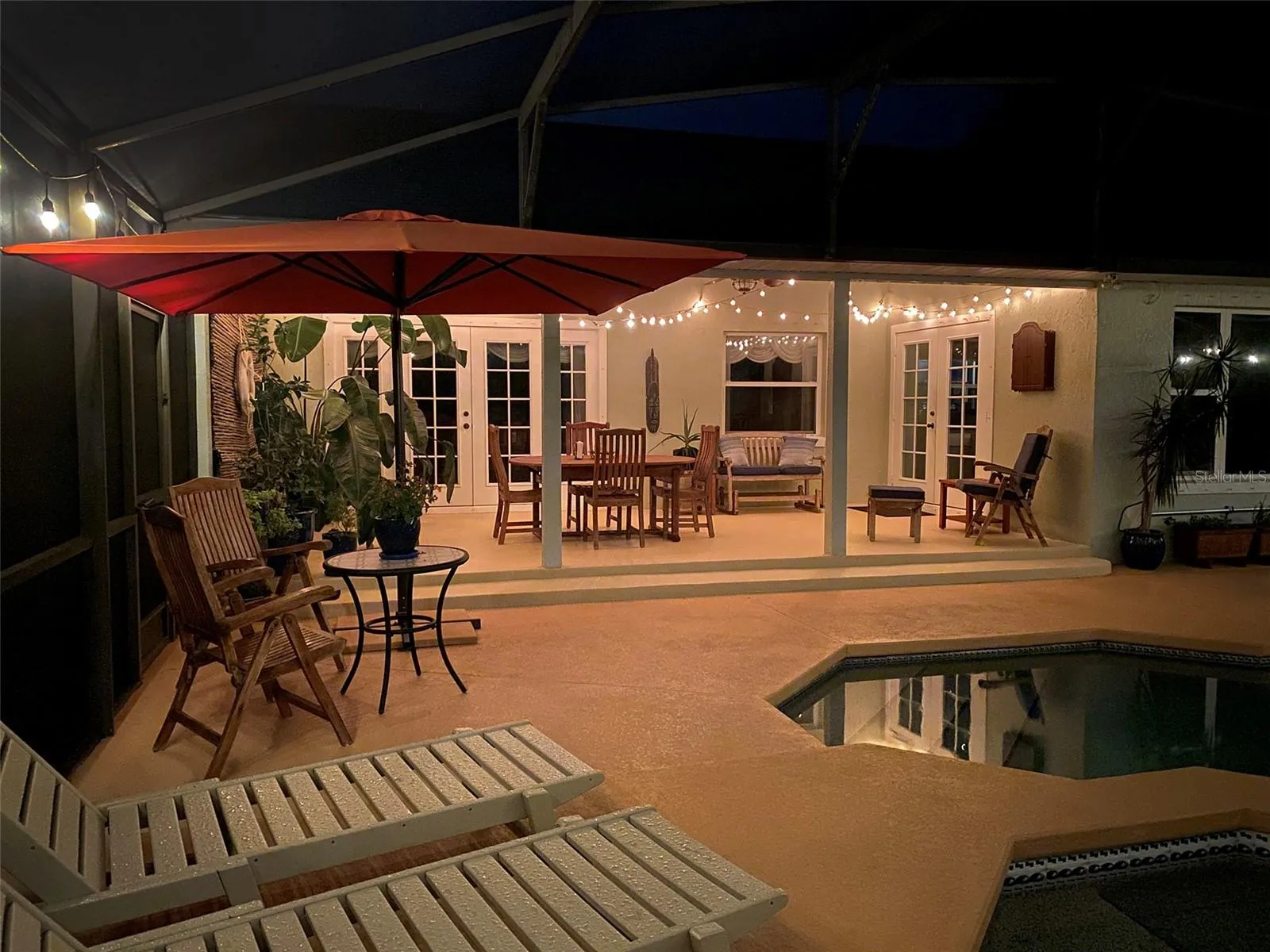 Lanai/Deck night