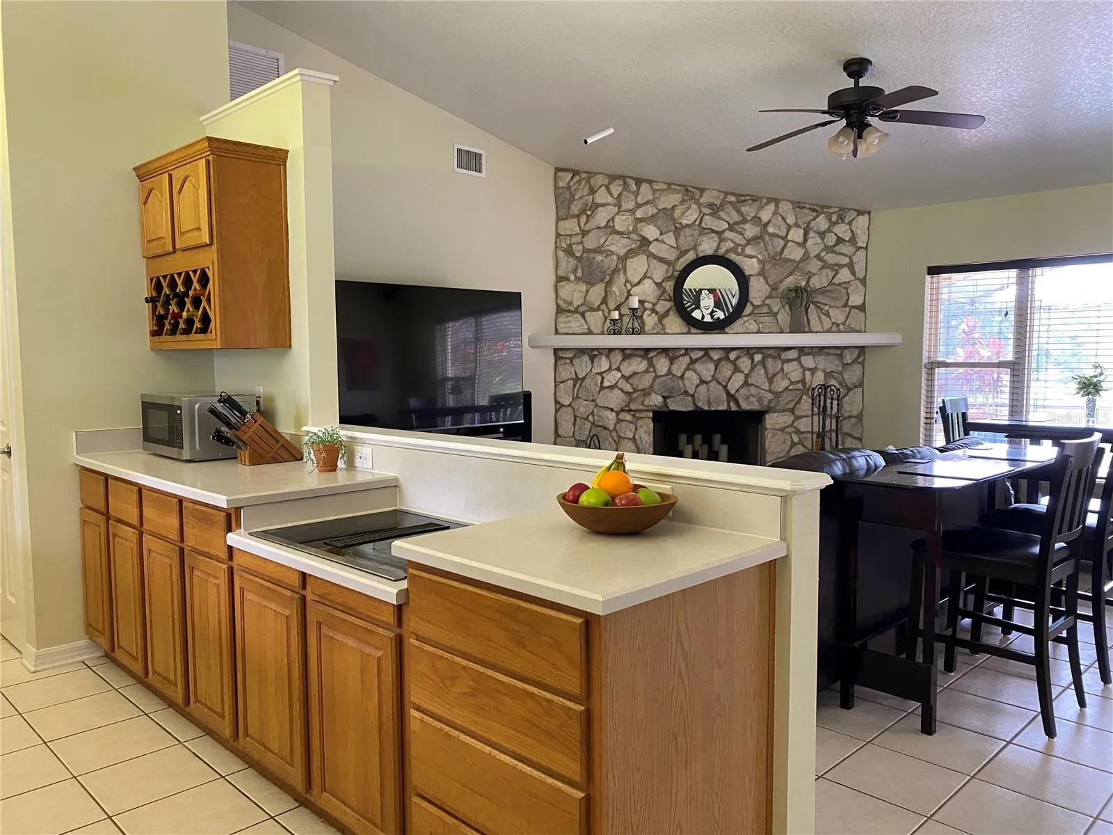 Kitchen/Family room