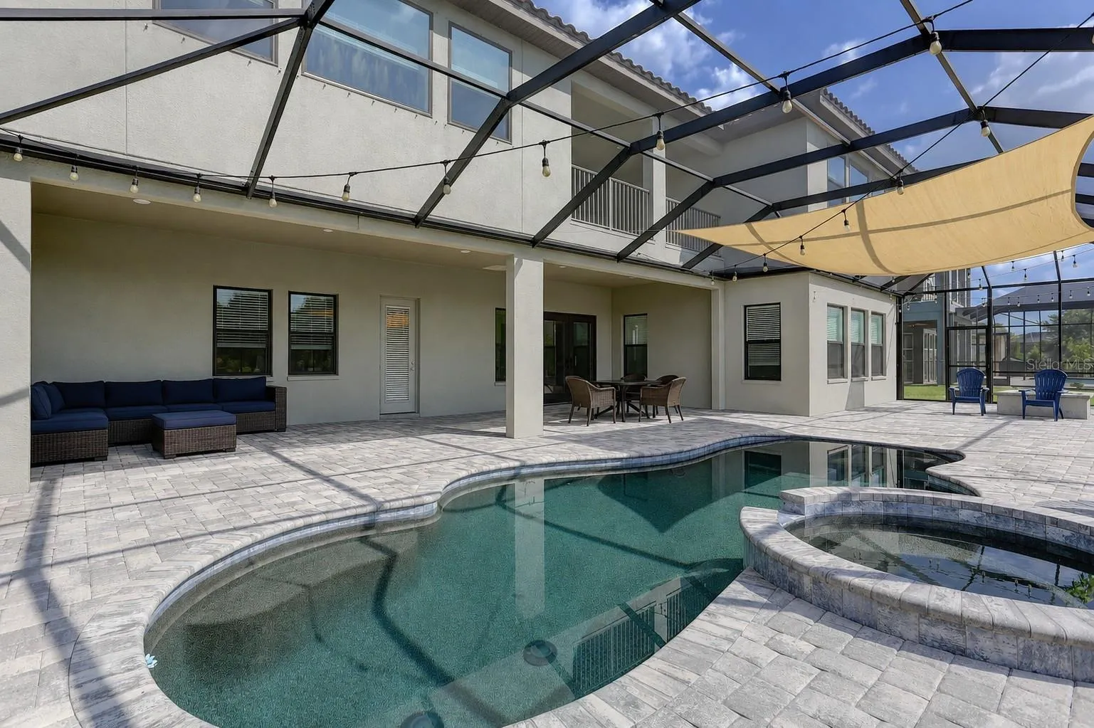 Covered Screened Lanai with Pavers