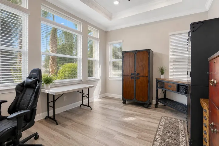 Front Office/Flex Space