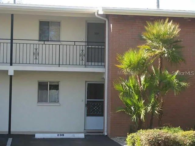 Front entry for ground floor unit  #132