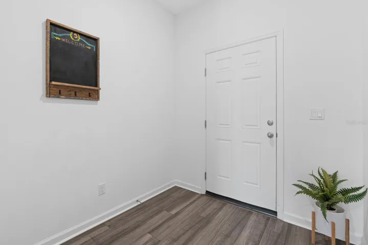 Foyer/Entrance
