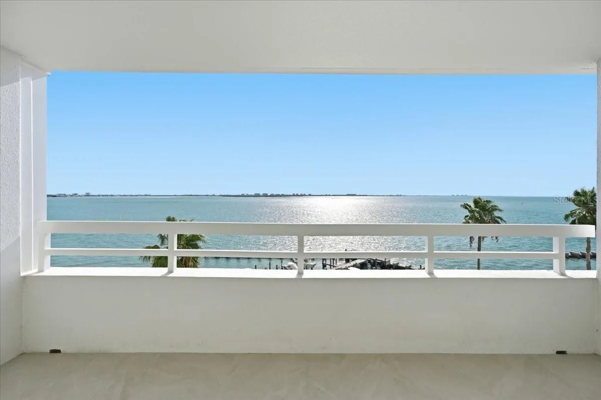 Peaceful, Big Sarasota Bay View