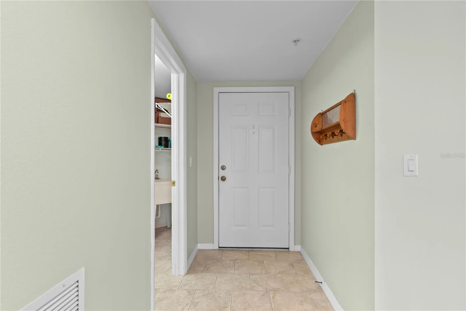 Spacious Entry