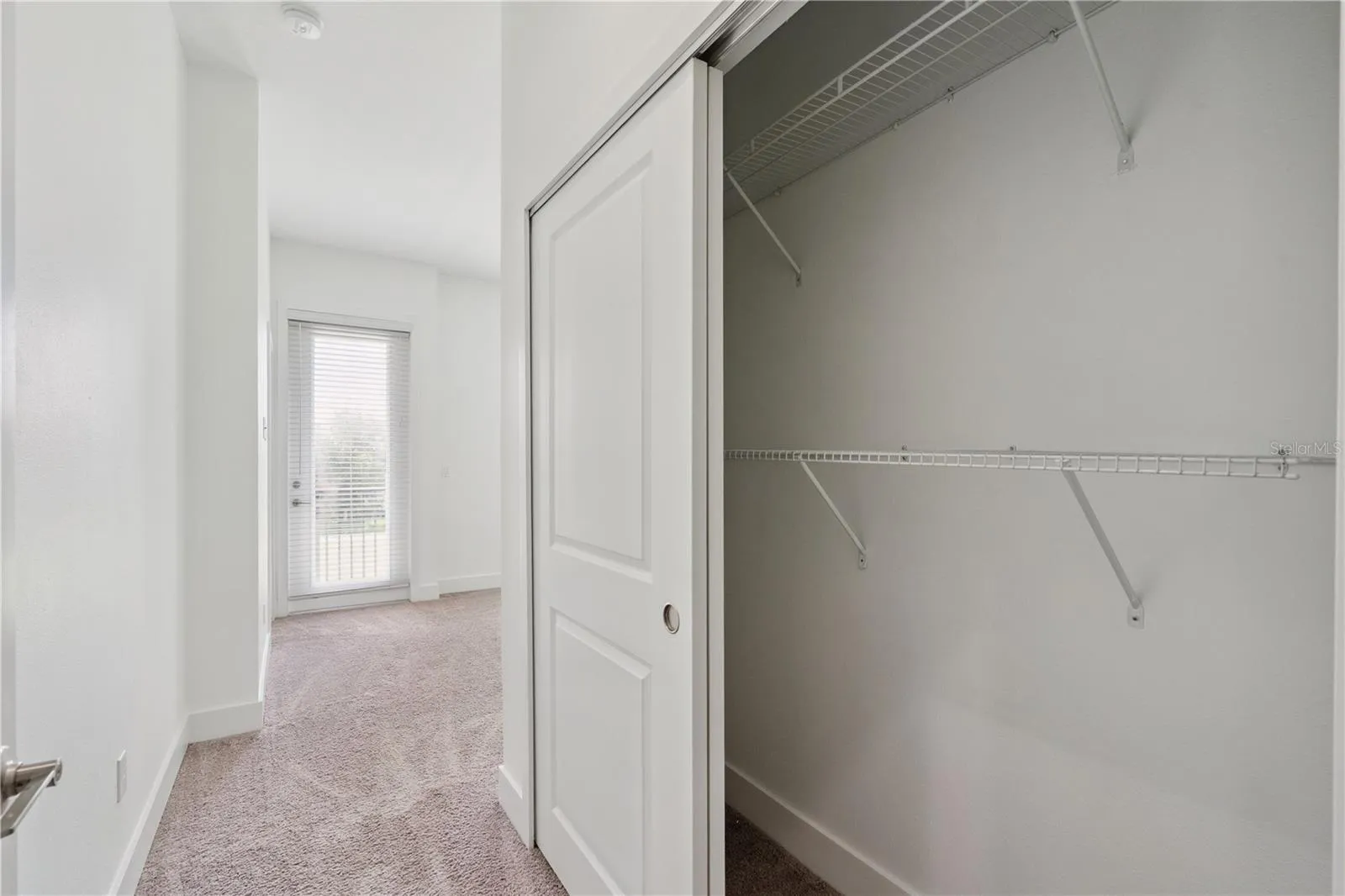 Dual Closets in Primary