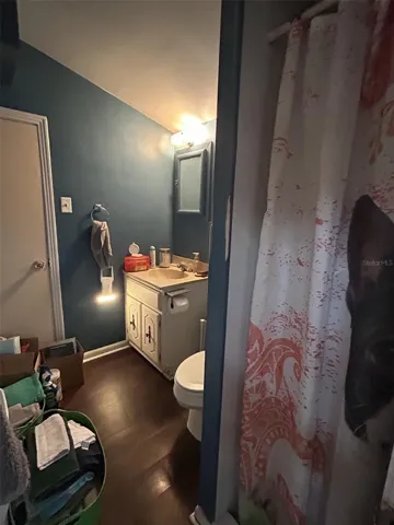 Bathroom 2 with shower