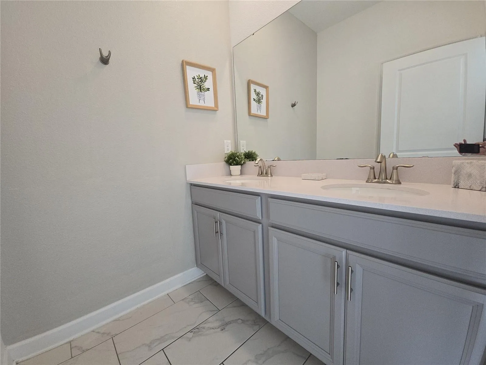 Bathroom1
