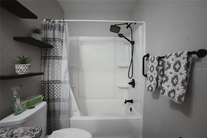 2nd bathroom