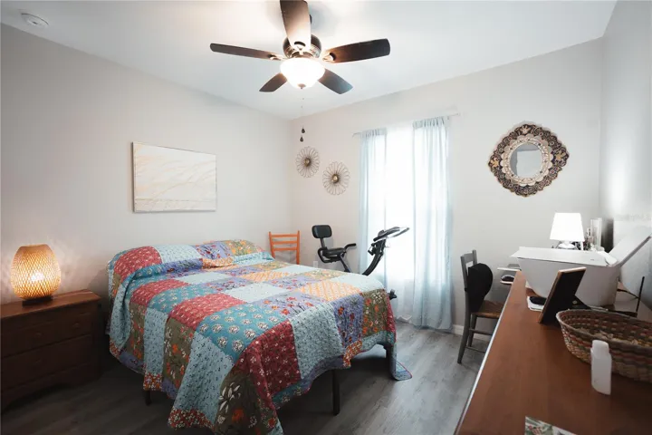 2nd bedroom
