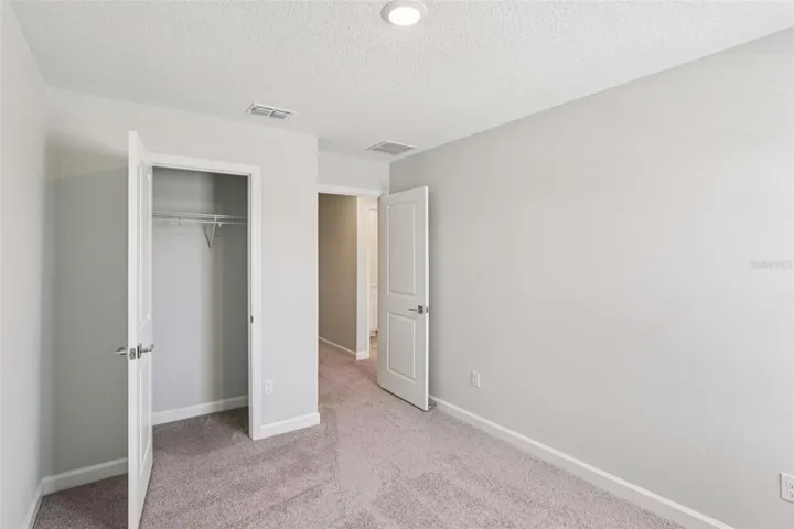 Representative images and renderings are for illustrative purposes. Actual structural options and design finishes of home may vary.
