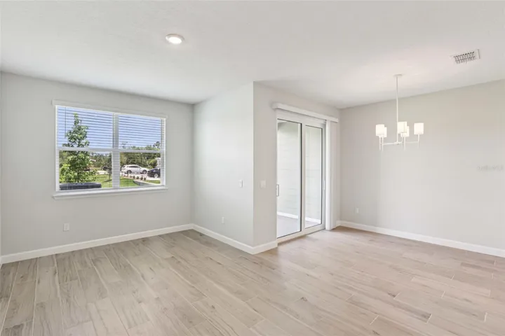 Representative images and renderings are for illustrative purposes. Actual structural options and design finishes of home may vary.