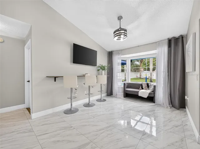 Dining Room or Flex Space