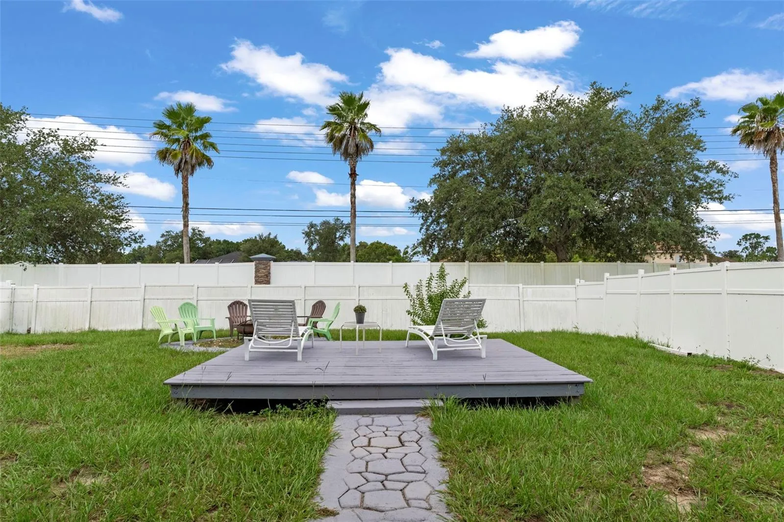 Rear Yard & Sun Deck