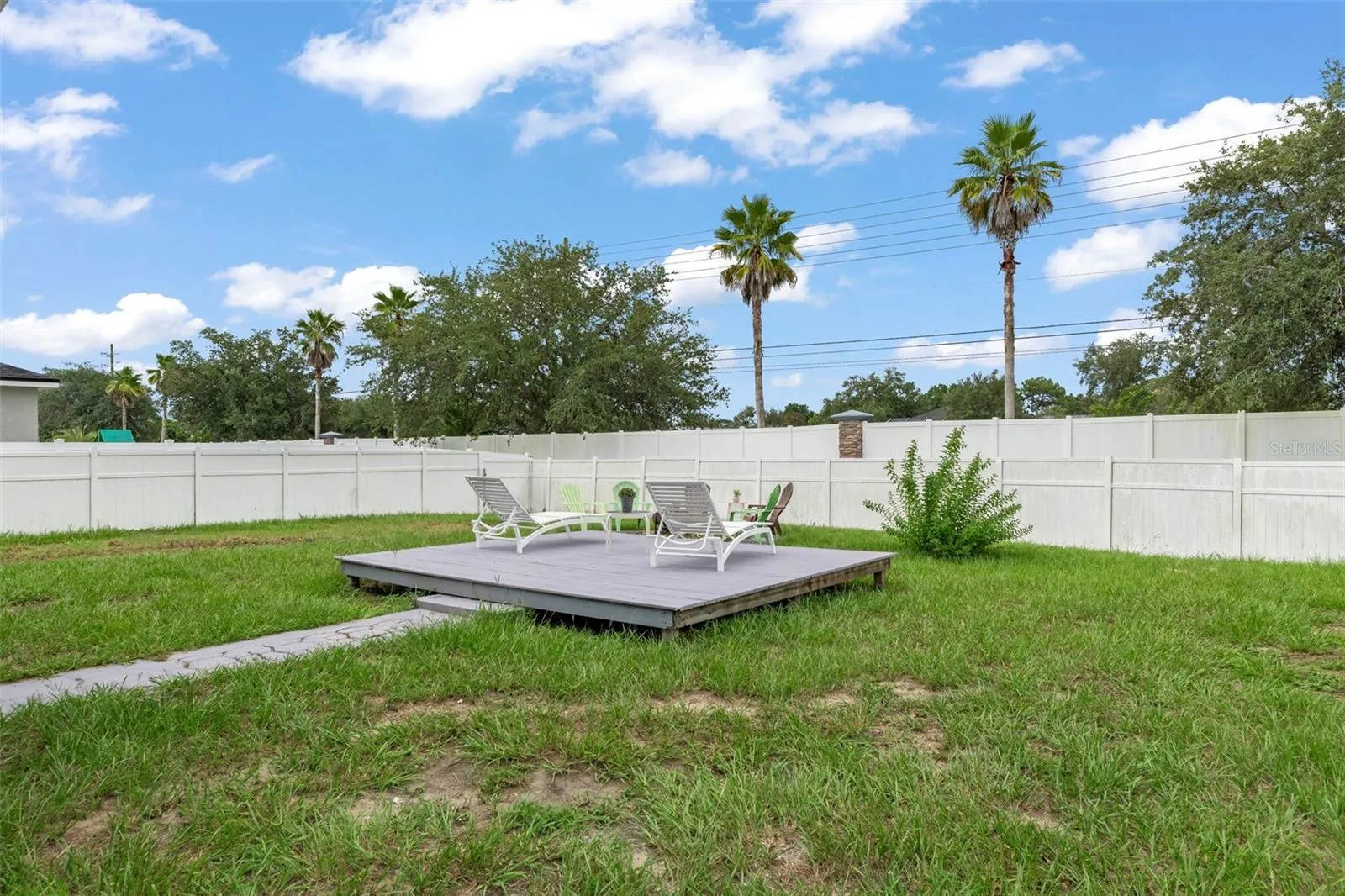 Rear Yard & Sun Deck