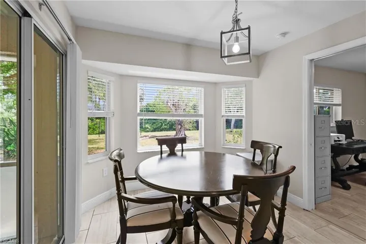 Breakfast room