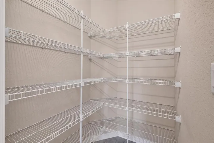 Walk in Pantry