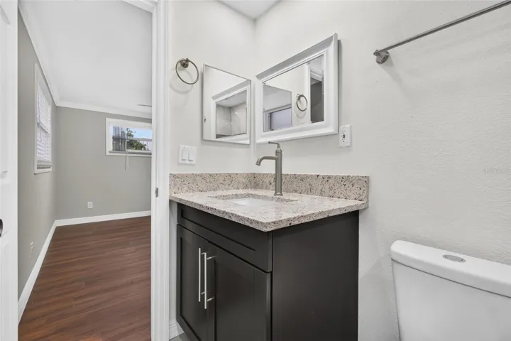Primary bedroom Bathroom