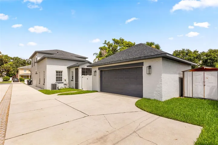 Detached 2 car garage