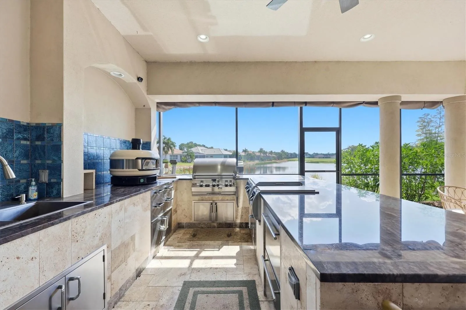 Outdoor Kitchen