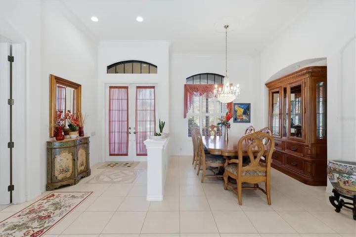 Foyer & Dining