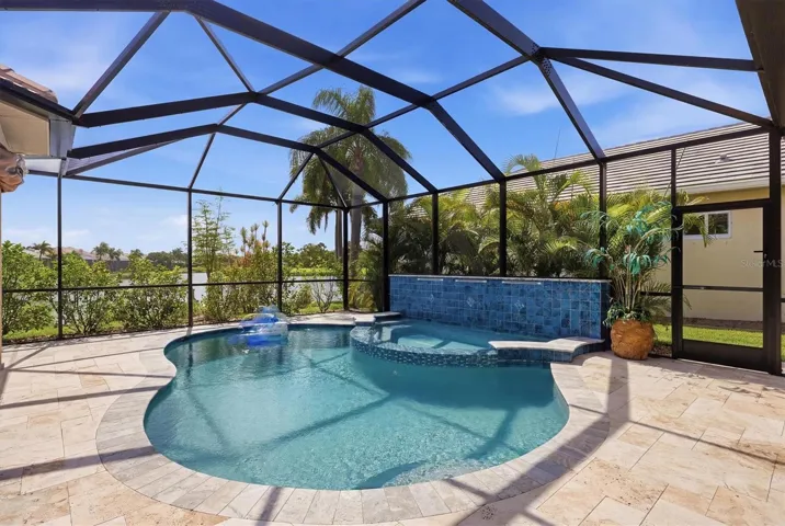 Pool & Spa