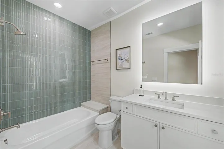 4th Bedroom Bath