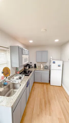 guest kitchen