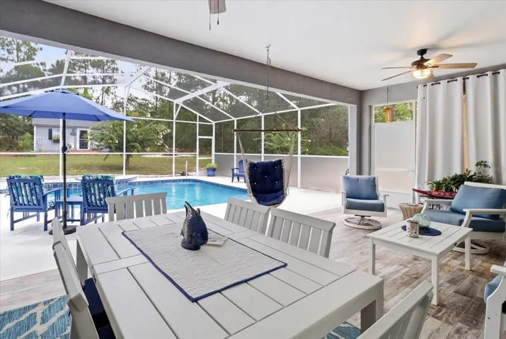Pool/Lanai
