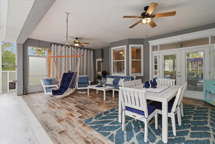 Pool/Lanai