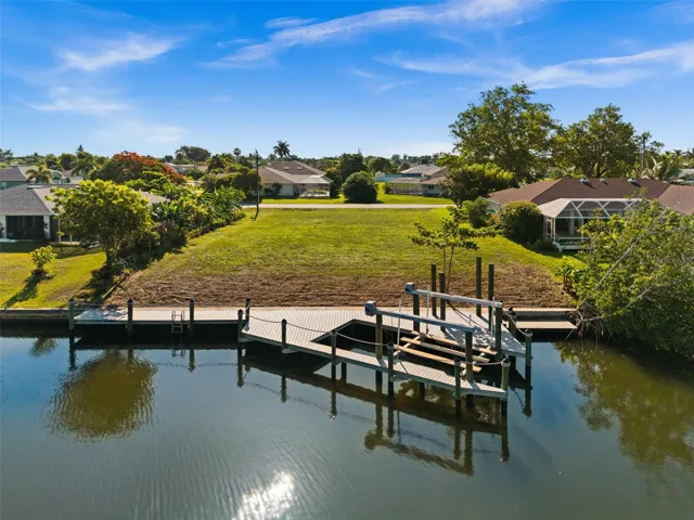 650 Sq Ft Dock with 10K lift and Kayak Launch already installed!