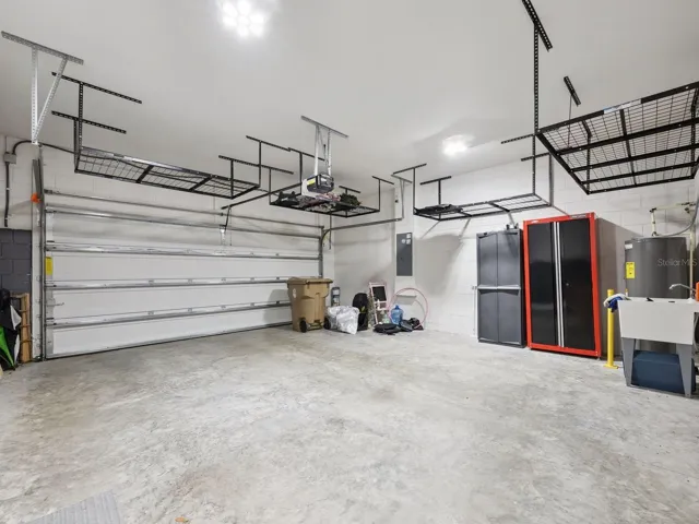 Garage (01)