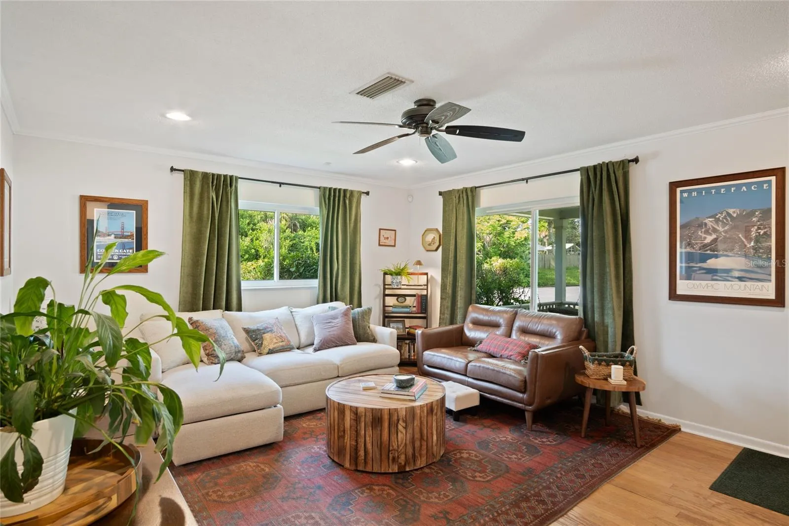 A wonderfully lit room perfect for relaxing or enjoying company.