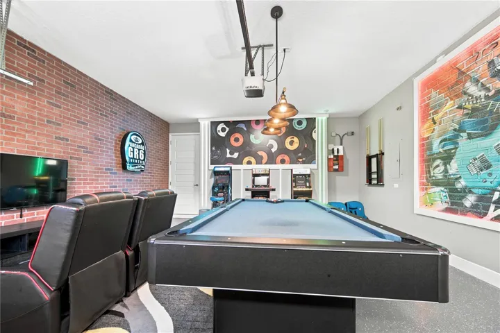 Game Room (garage)