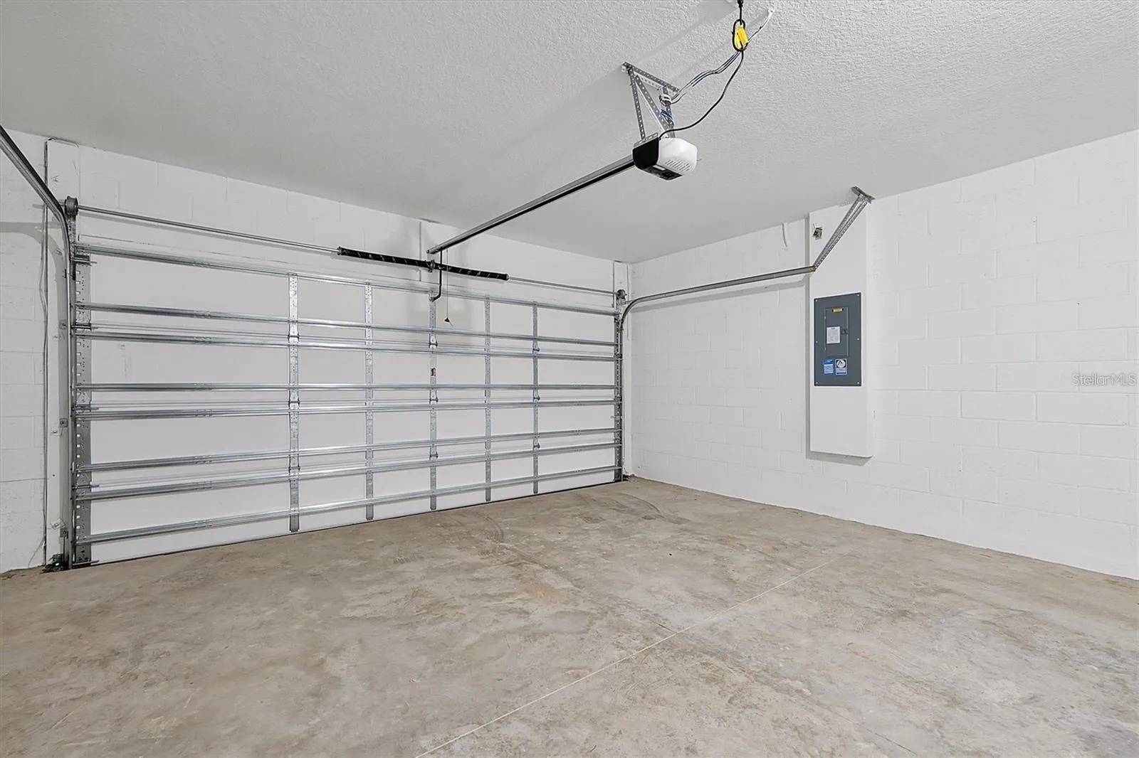 2 Car Garage