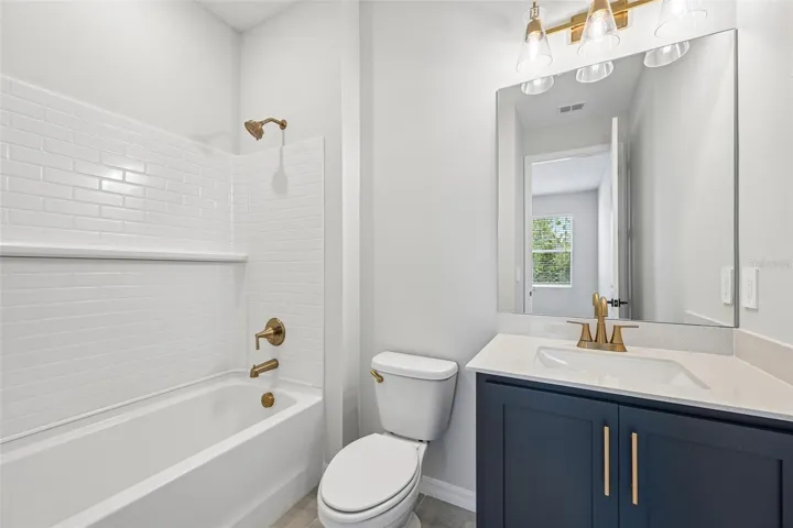 Representative images and renderings are for illustrative purposes. Actual structural options and design finishes of home may vary.
