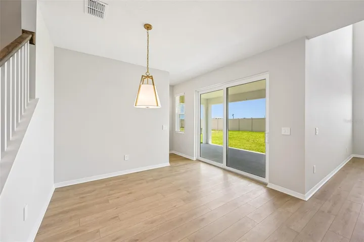 Representative images and renderings are for illustrative purposes. Actual structural options and design finishes of home may vary.
