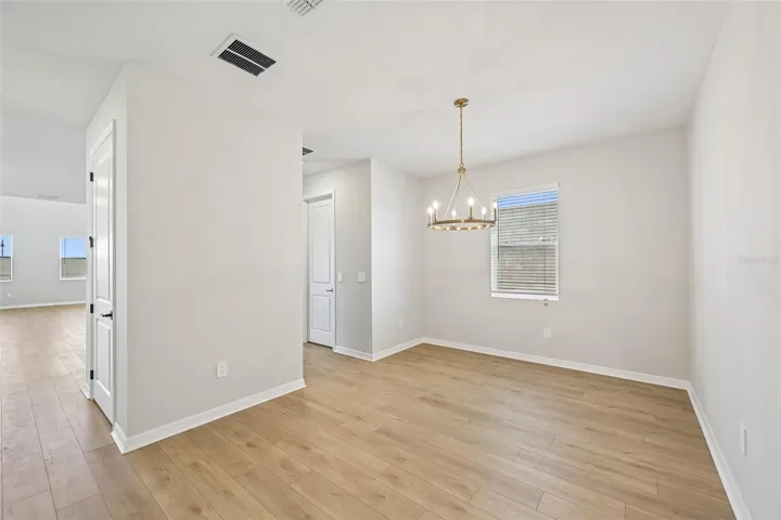 Representative images and renderings are for illustrative purposes. Actual structural options and design finishes of home may vary.