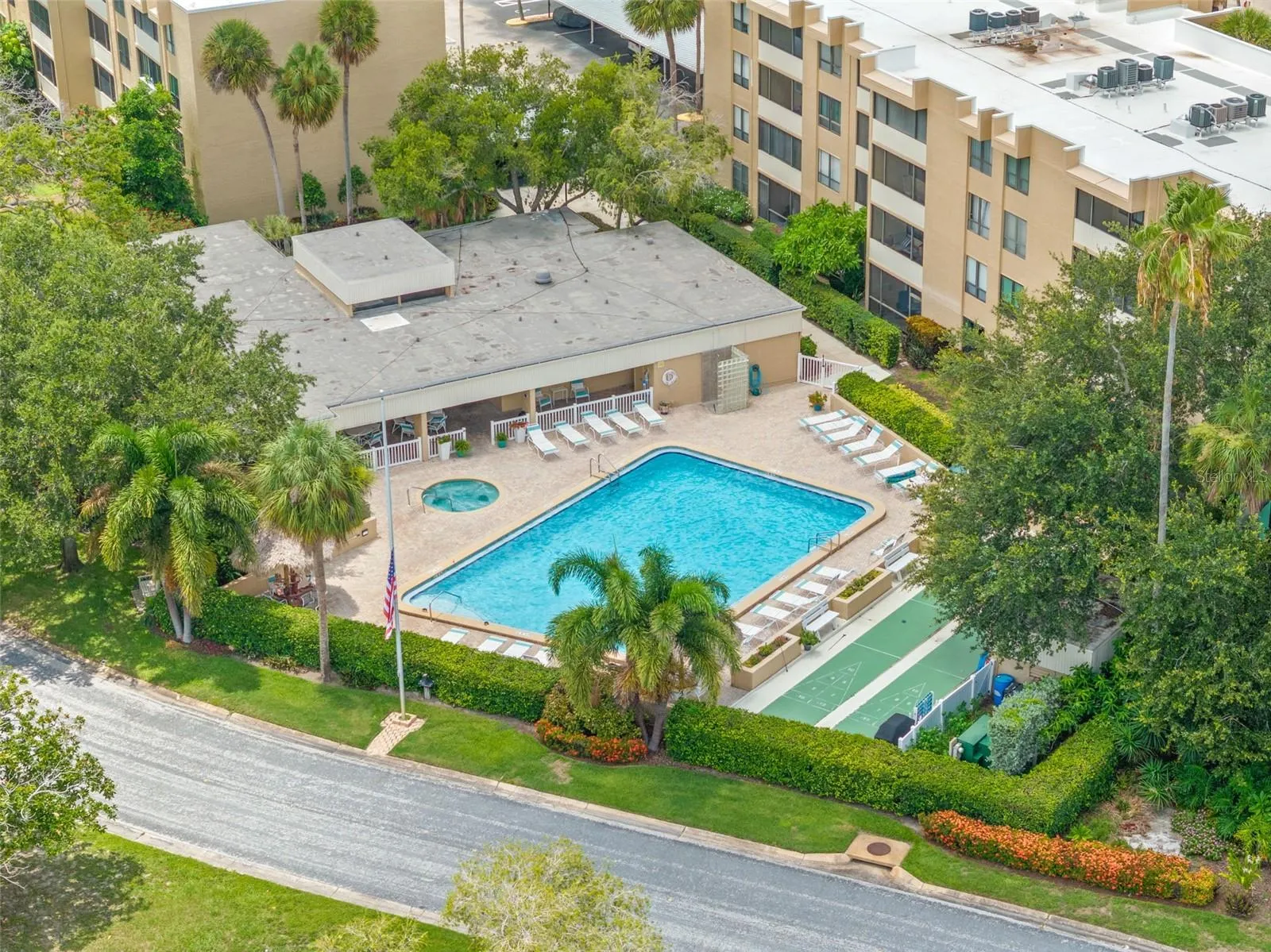 Community pool