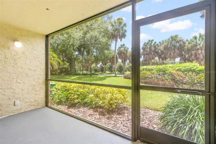 Screened in porch